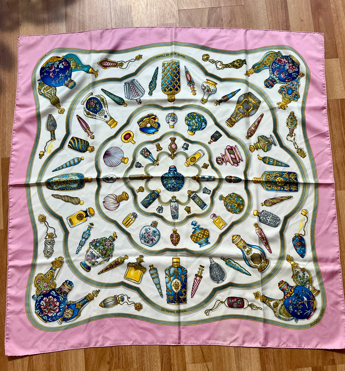 Pre-loved Hermès Pink & Multicolor 'Qu'importe Le Flacon' Silk Scarf 90