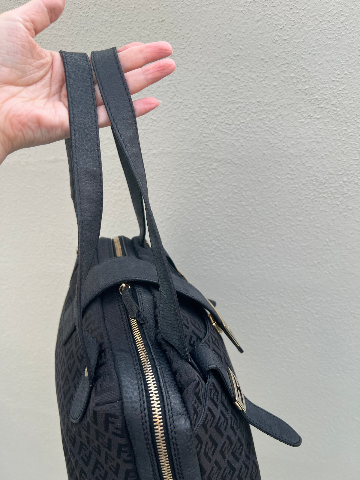 Pre-loved Mulitclasps Black Canvas and Leather Fendi Baguette Shoulder Bag