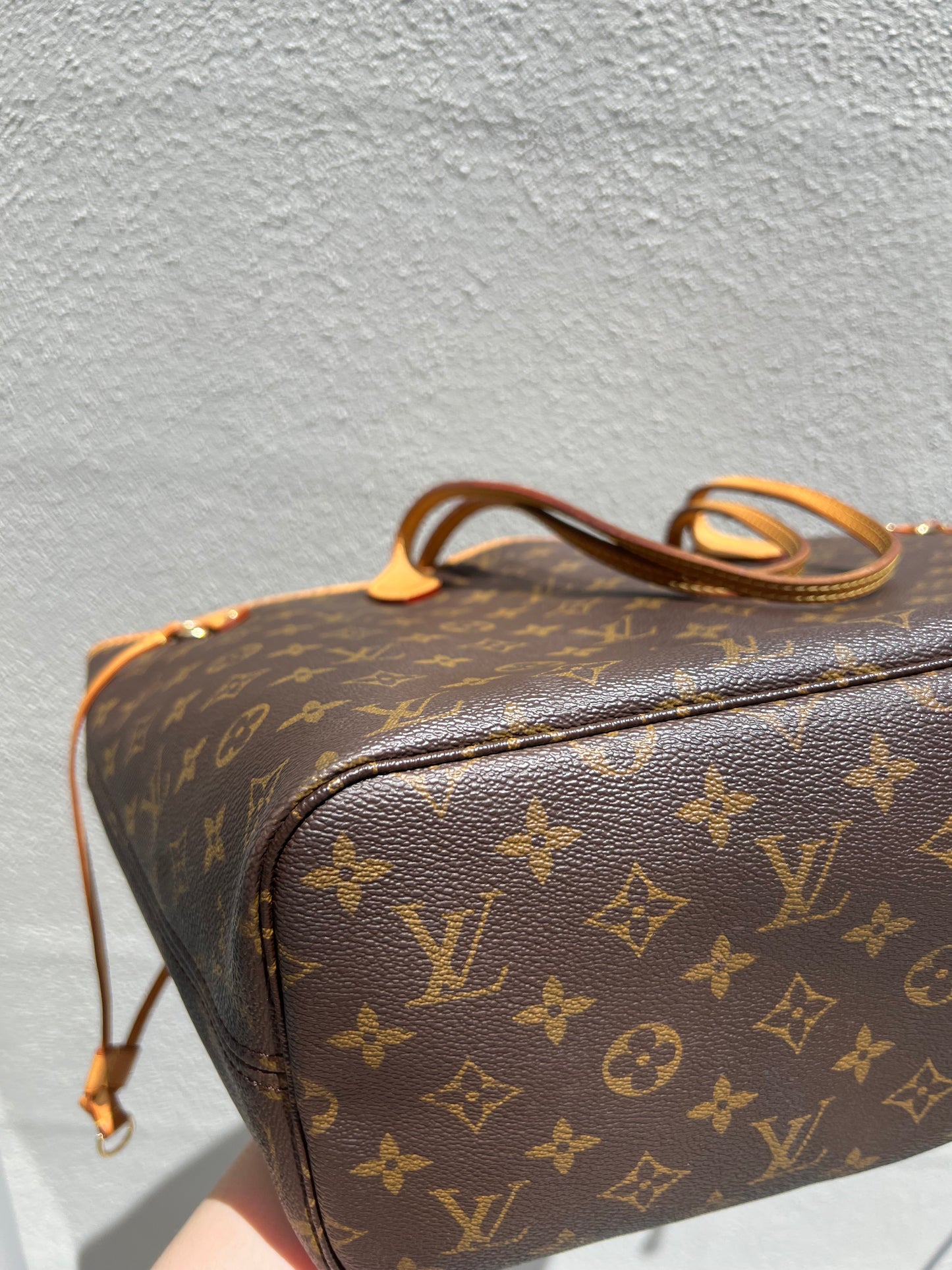 Pre-loved Louis Vuitton Neverfull Leather Tote MM Monogram 2010