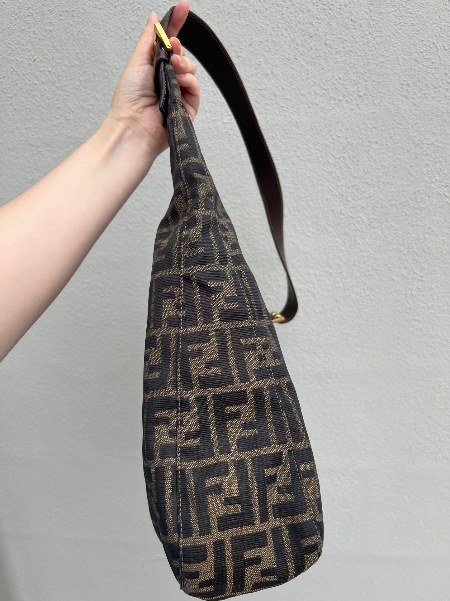 Pre-loved Fendi  Tobacco Zucca Print Large Shoulder Hobo Bag Brown