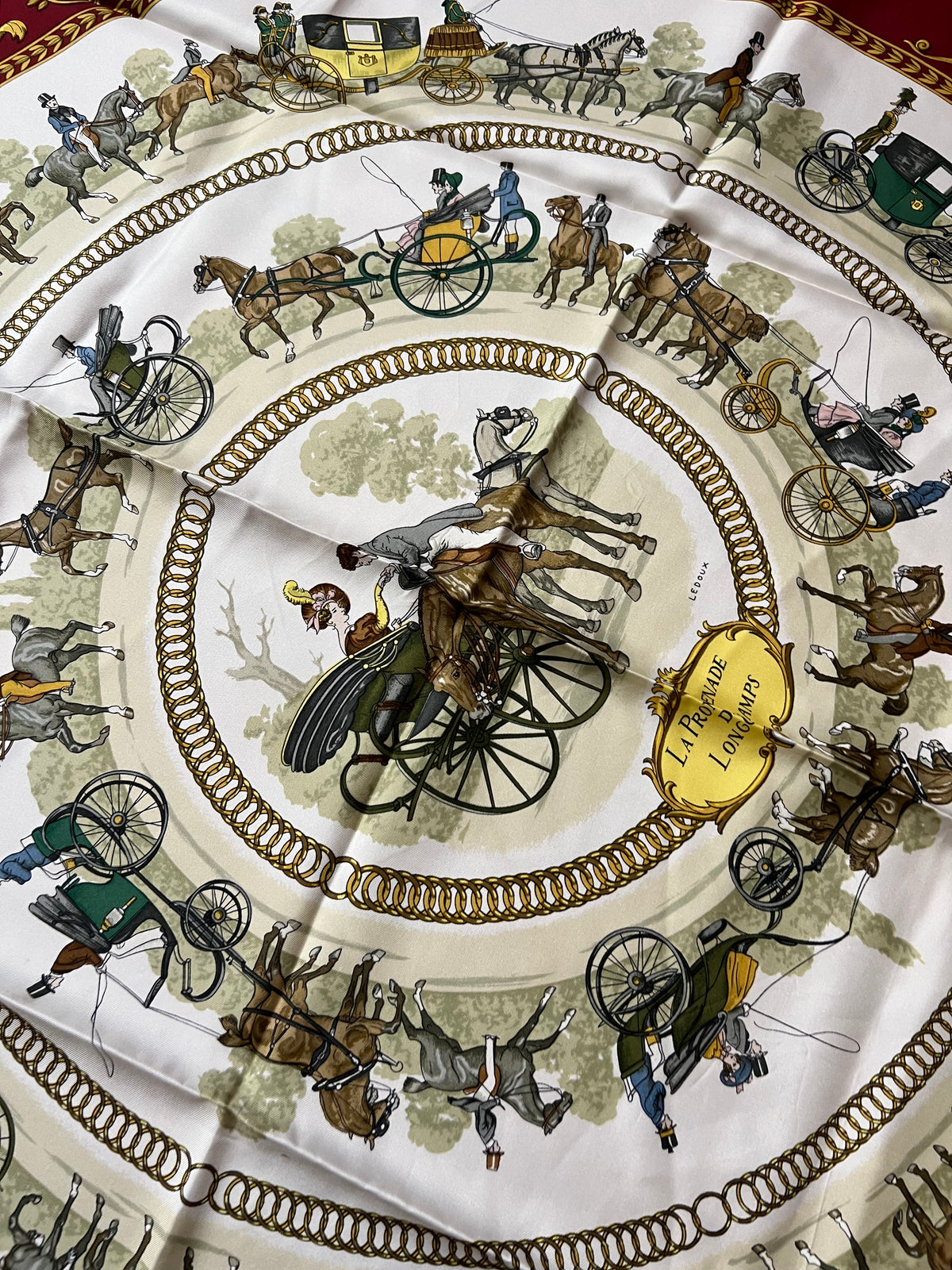 Pre-loved Hermès
La Promenade De Longchamps Silk Scarf