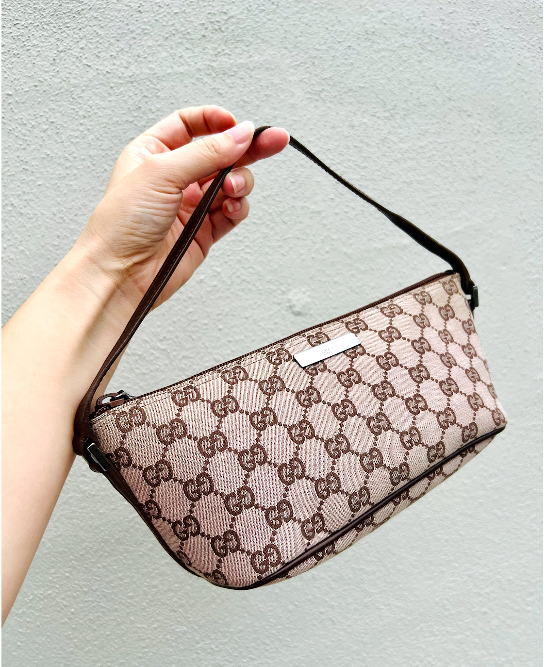 Pre-loved Gucci vintage GG Canvas Boat Baguette Bag Brown