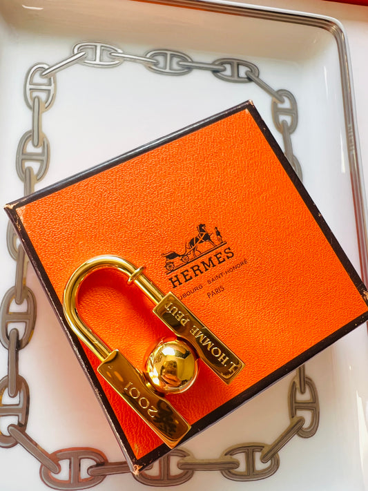 Pre-loved Hermès 2001 Earth Cadena Padlock Gold-plated