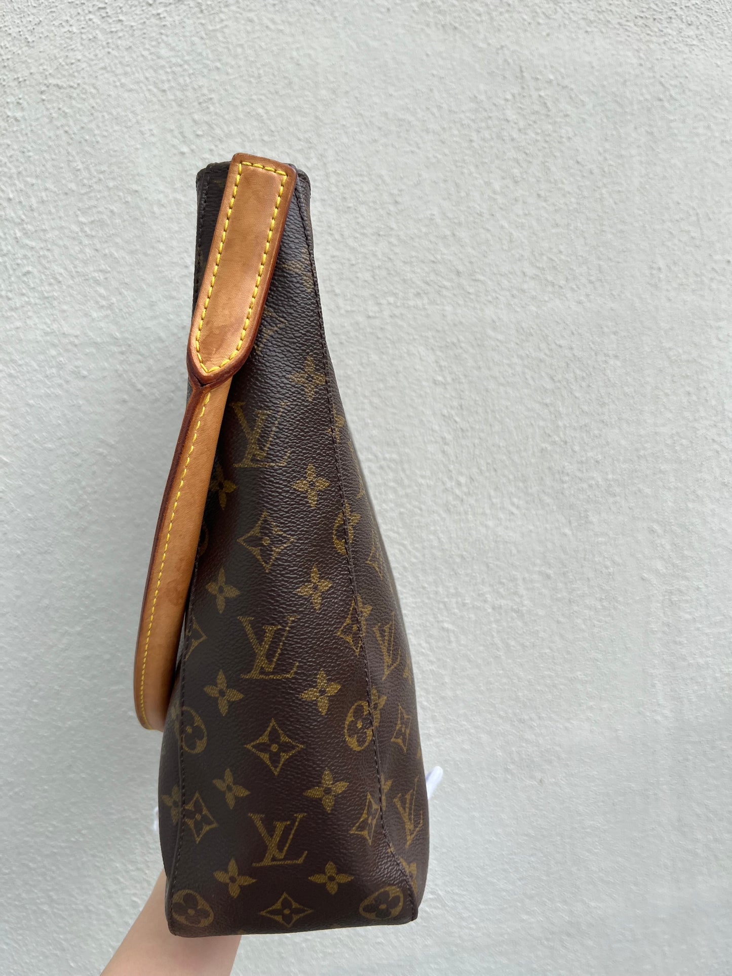 Pre-loved Louis Vuitton Looping Leather Handbag Monogram GM 2002