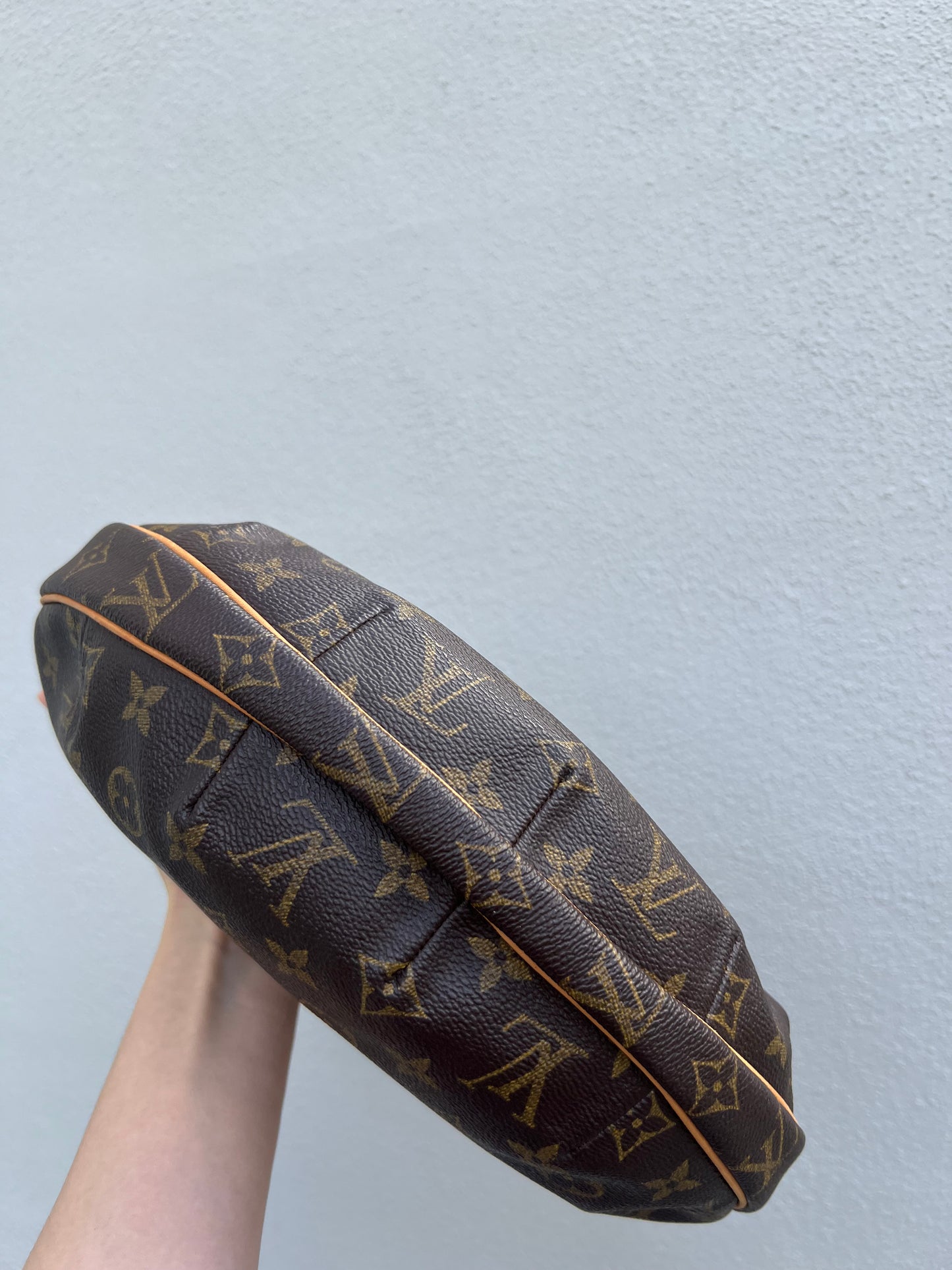 Pre-owned Louis Vuitton Croissant MM Shoulder Bag Monogram Brown