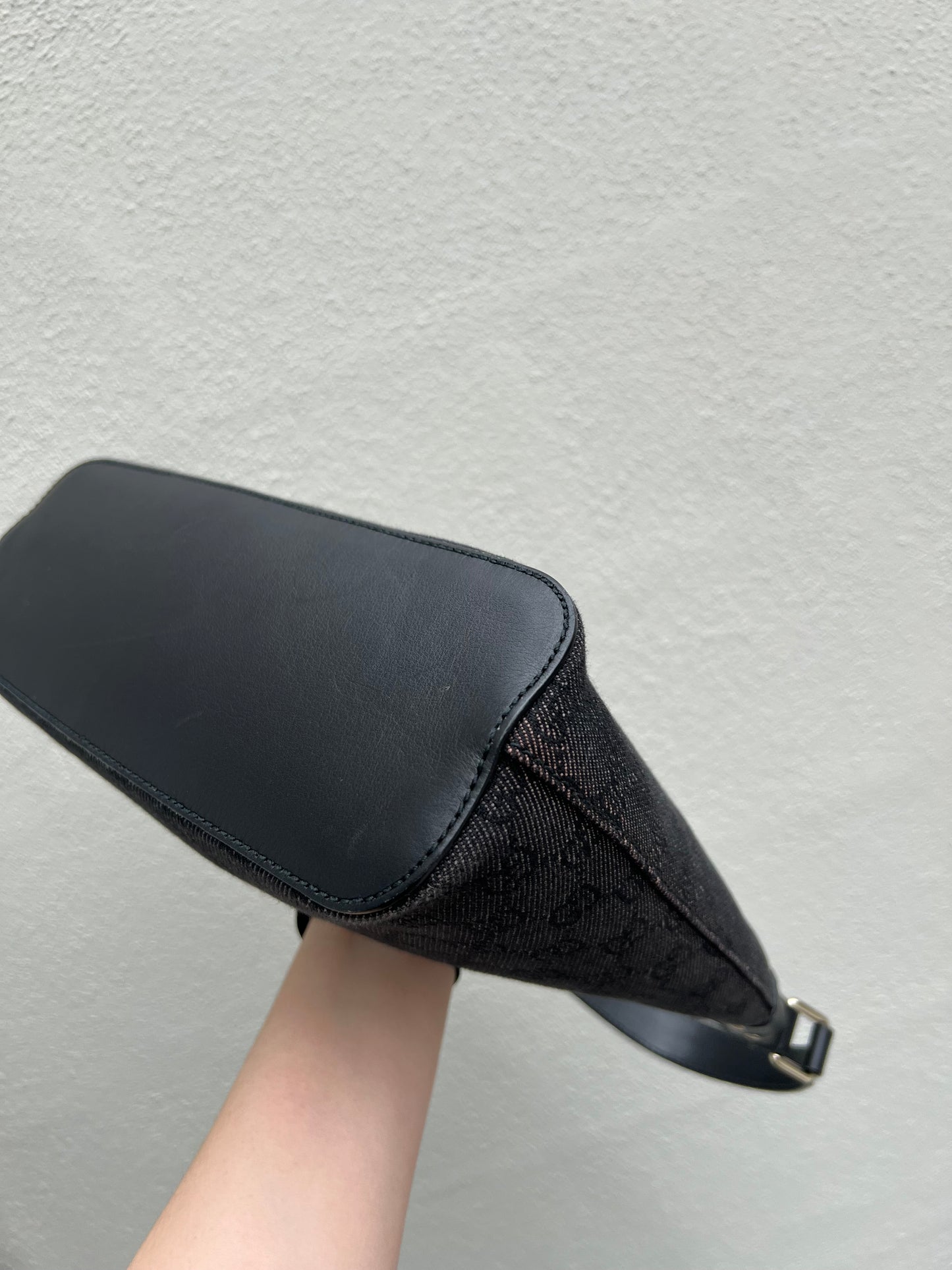 Pre-loved Gucci GG Canvas Hobo Shoulder Bag