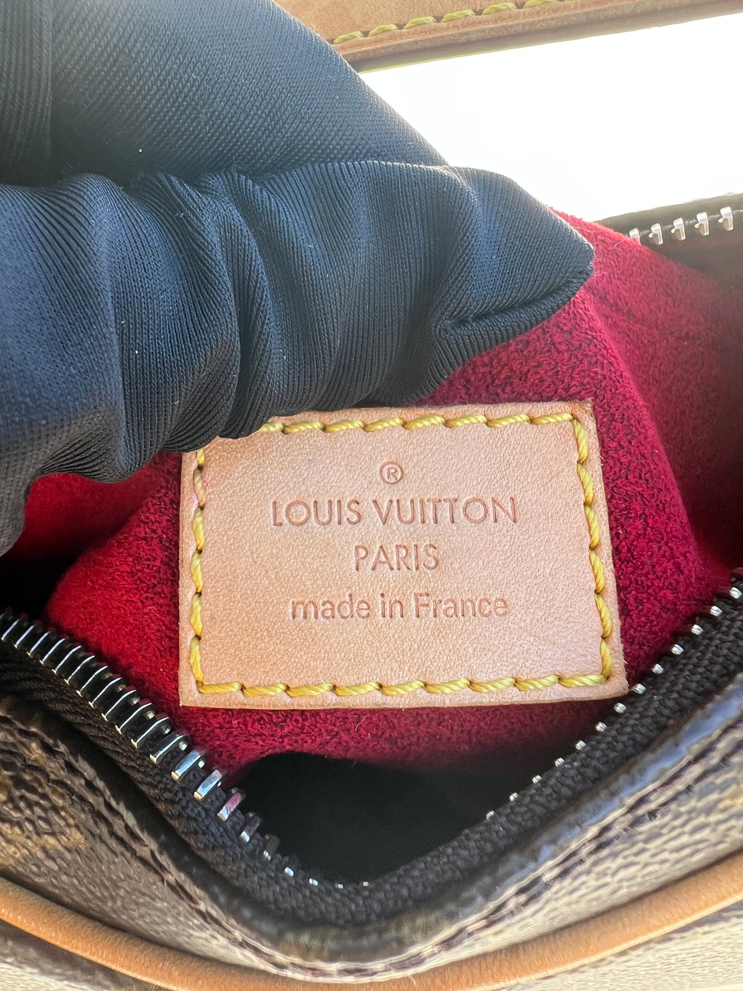 Pre-loved Louis Vuitton Pochette Croissant Shoulder Bag PM Monogram