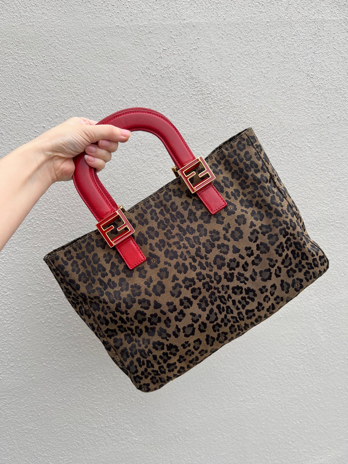Pre-loved Fendi Leopard Print Tote Bag with Red Handles