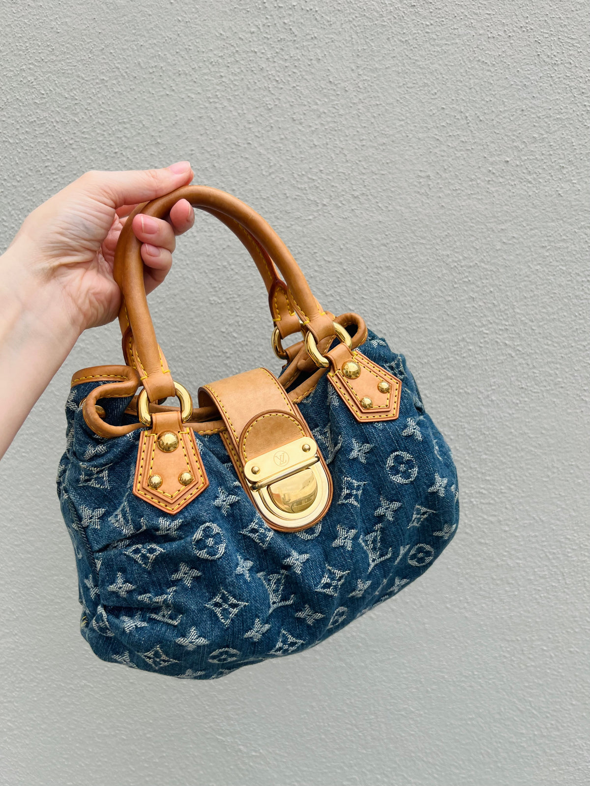 Pre-loved Louis Vuitton Vintage Monogram Denim Pleaty Handbag