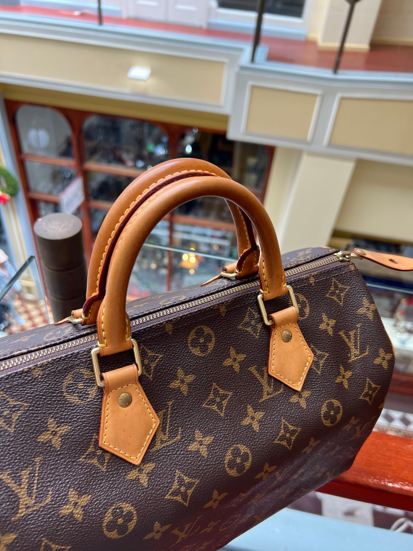 Pre-loved Louis Vuitton Speedy 30 Handbag Monogram 2017