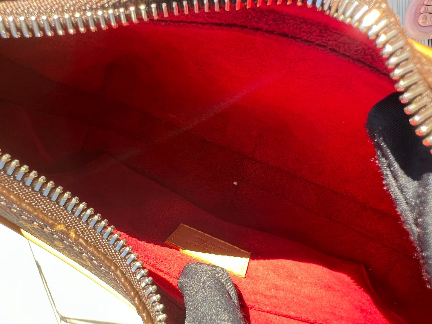 Pre-loved Louis Vuitton Pochette Croissant Shoulder Bag PM Monogram