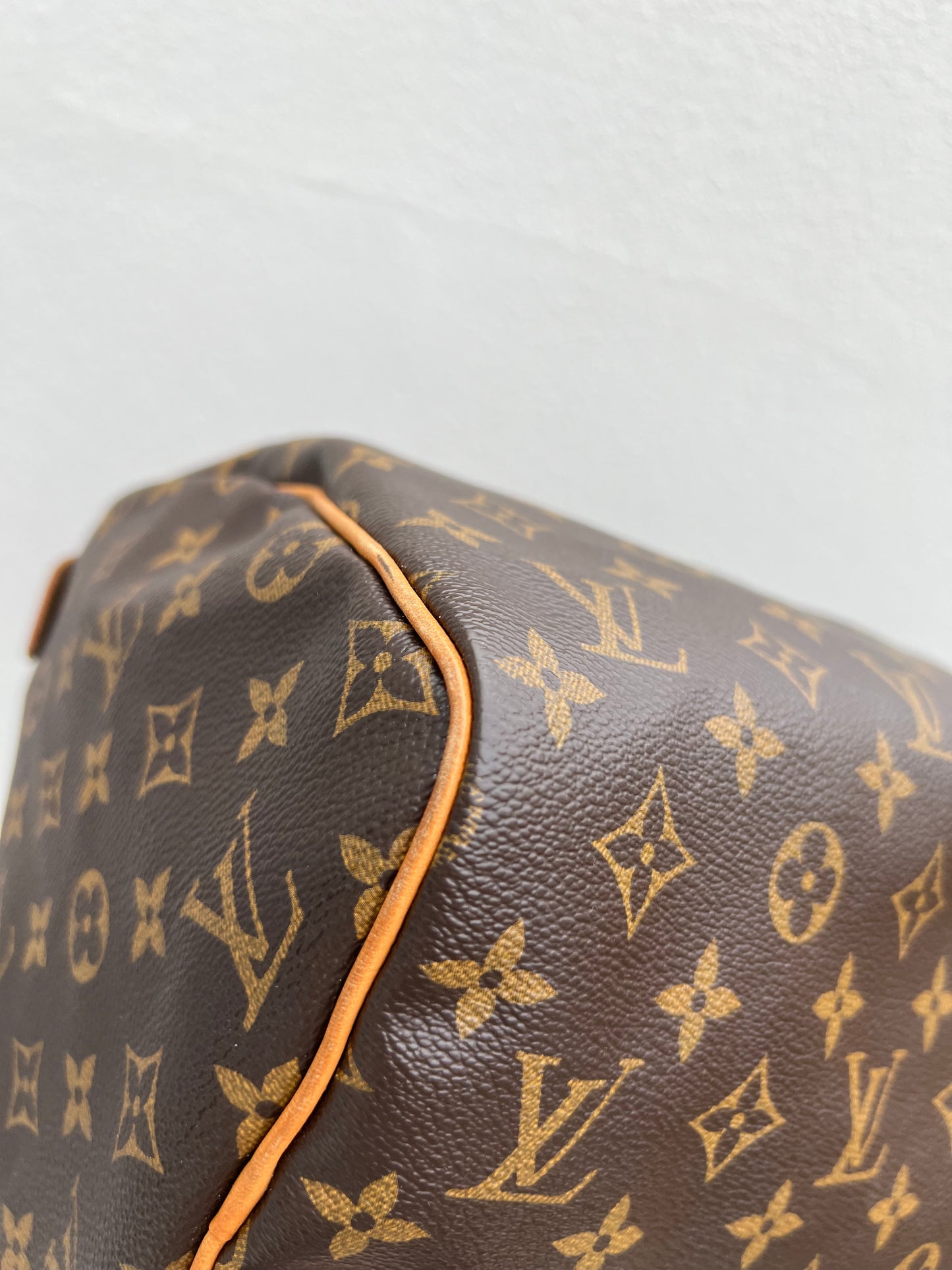 Pre-loved Louis Vuitton Speedy 30 Handbag Monogram 2012