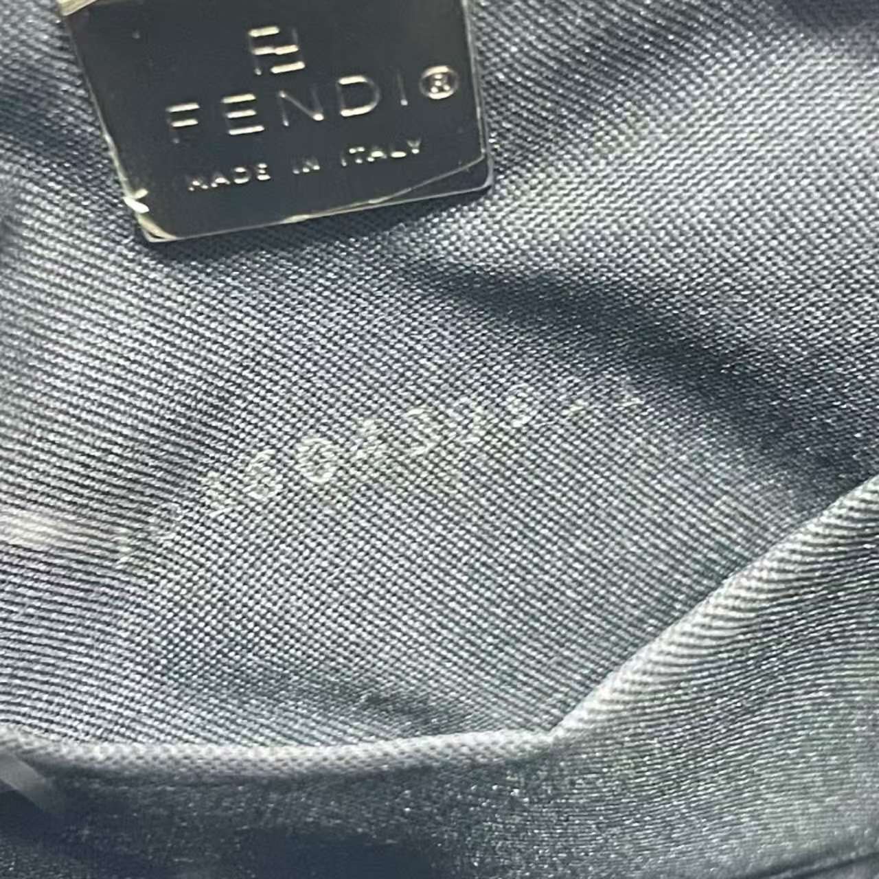 Pre-loved Fendi Vintage
Animal Print Mink Fur
Mini Bucket Bag