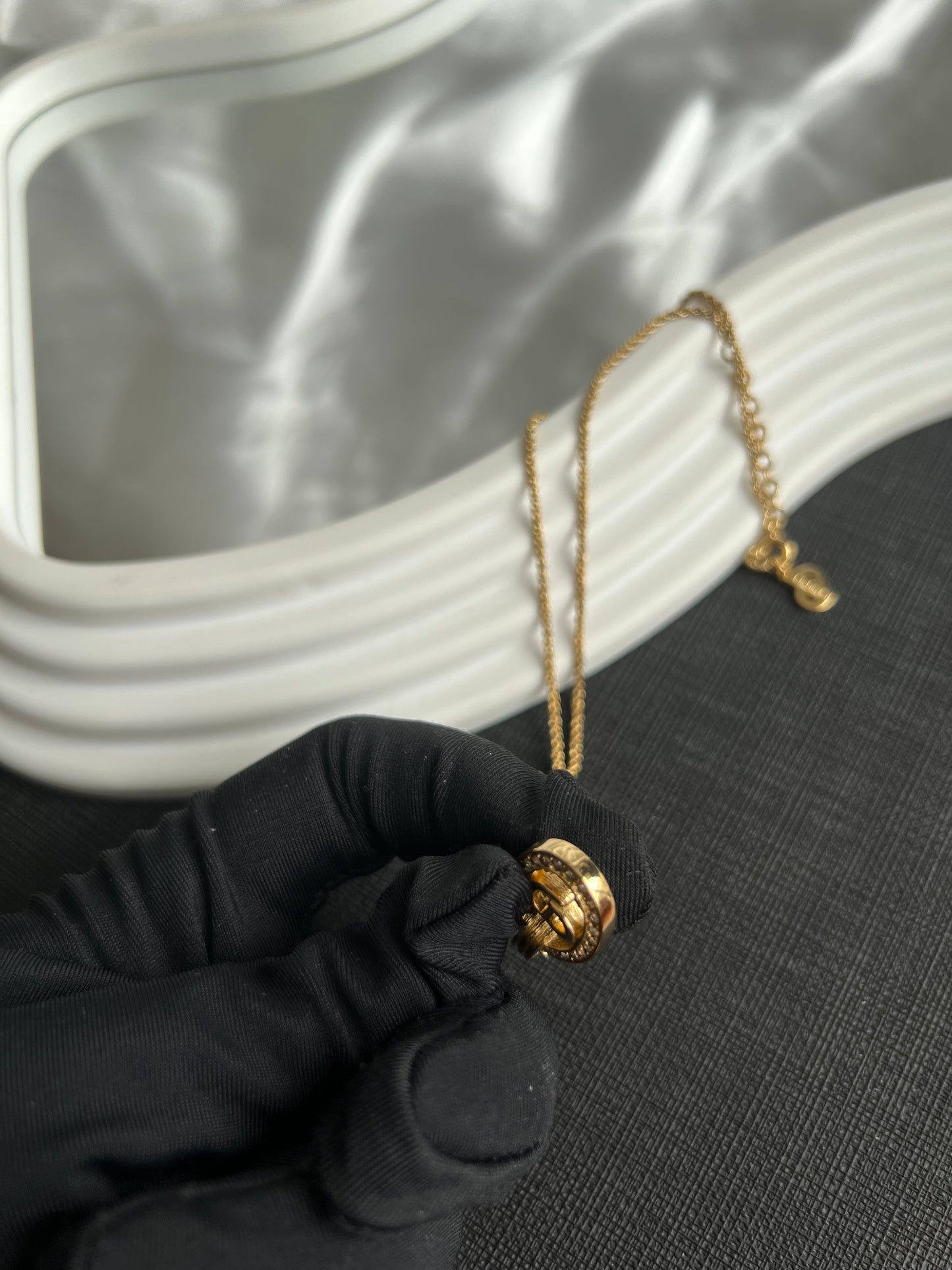 Pre-loved Christian Dior Vintage Crystal-embellished Necklace