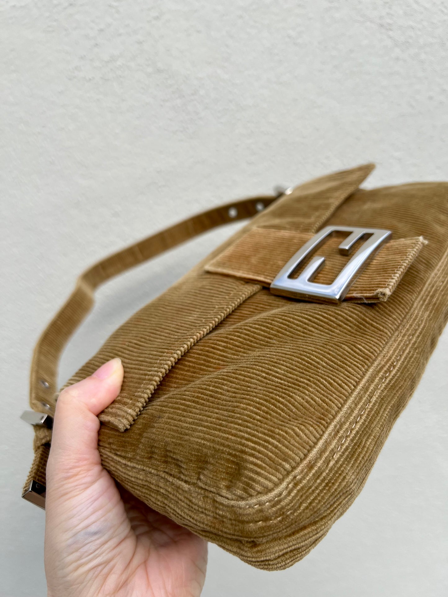 Pre-loved Fendi Camel-toned corduroy Corduroy Baguette Bag