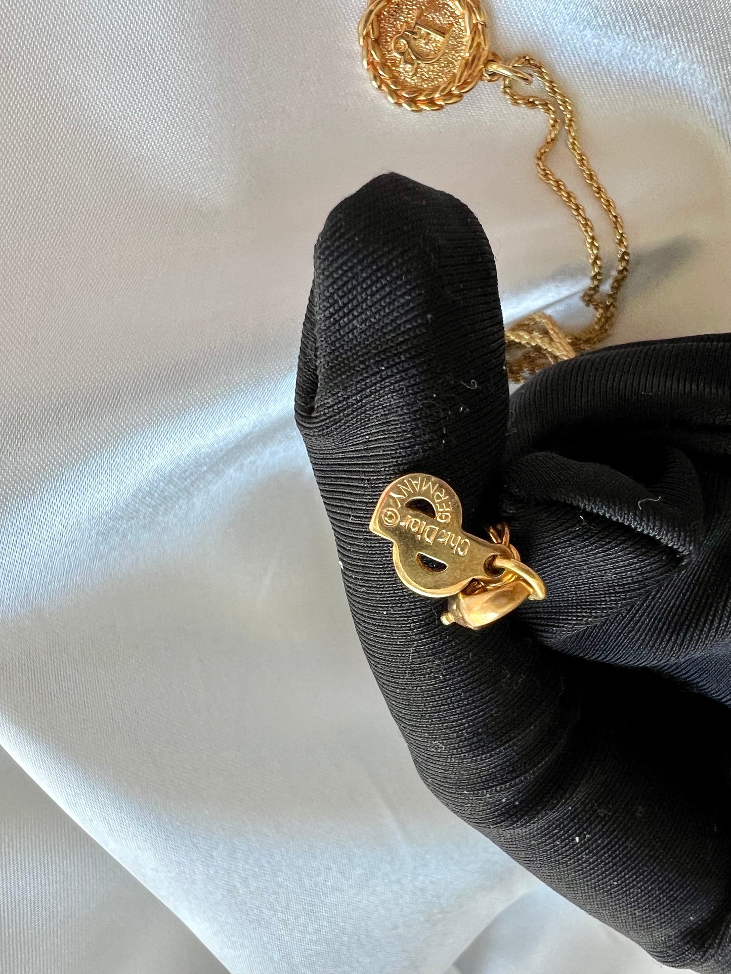 Pre-loved Christian Dior Vintage Logo-pendant Chain Necklace