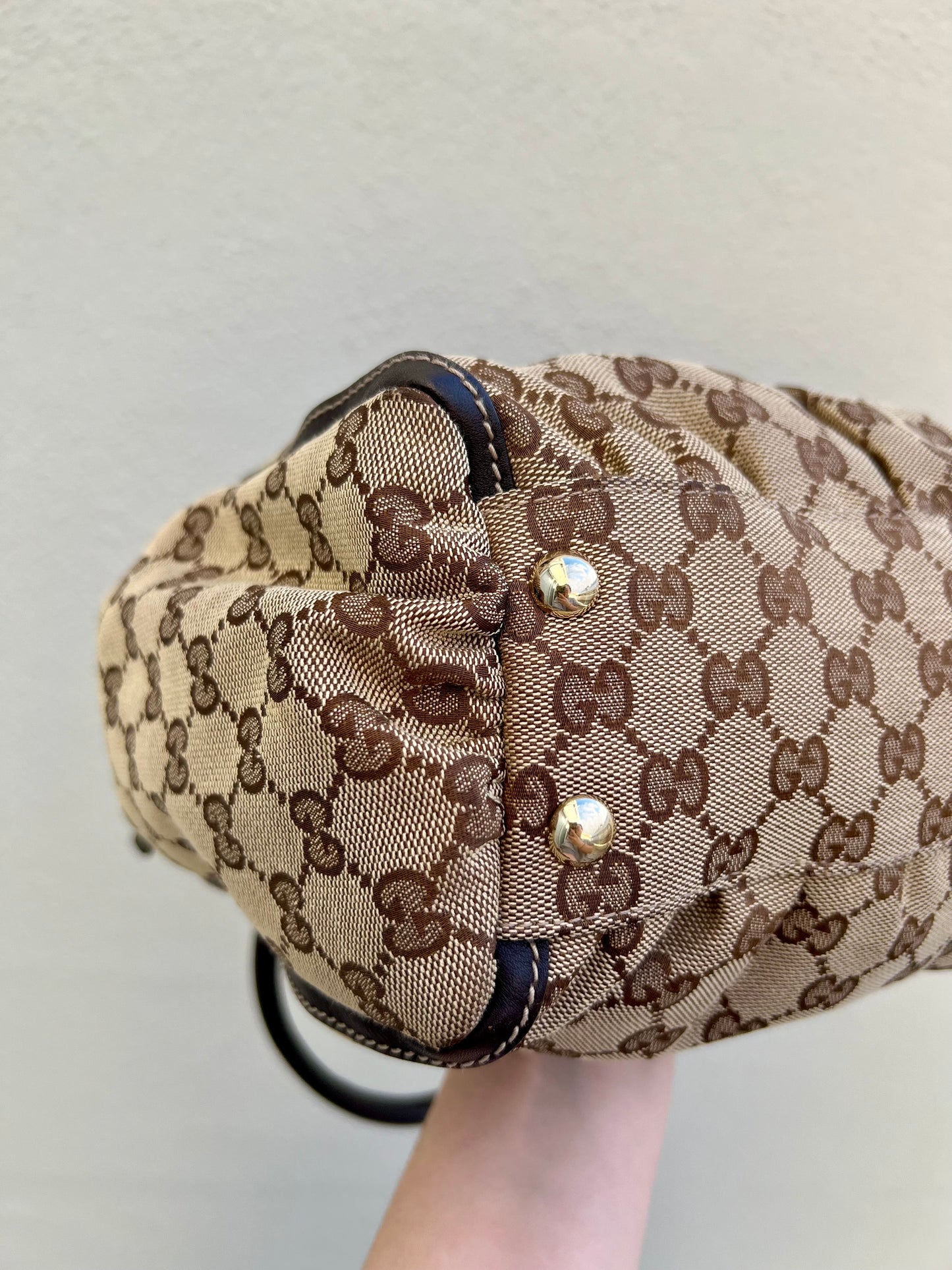 Pre-loved Gucci Beige/Ebony GG Canvas Abbey D-ring Tote Bag
