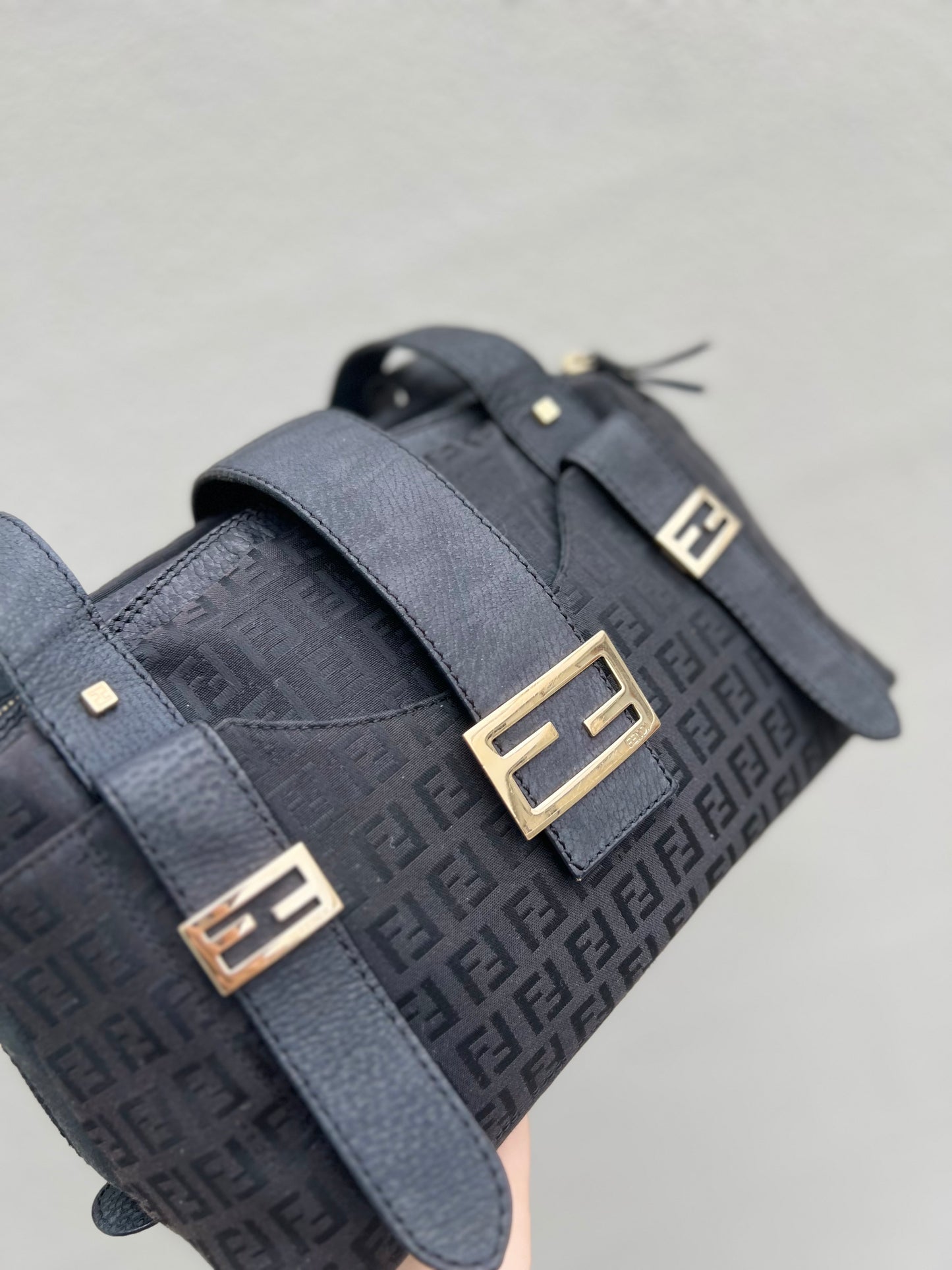 Pre-loved Fendi Baguette Mulitpocket Black Canvas and Leather Shoulder Bag