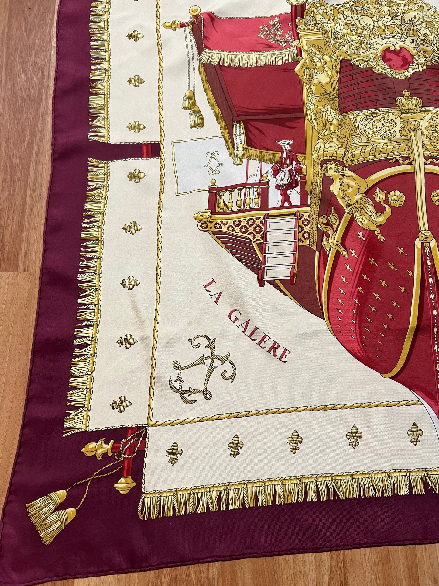 Pre-loved Hermès Vintage Silk Scarf LA REALE - VUE DU CARROSSE DE LA GALÈRE