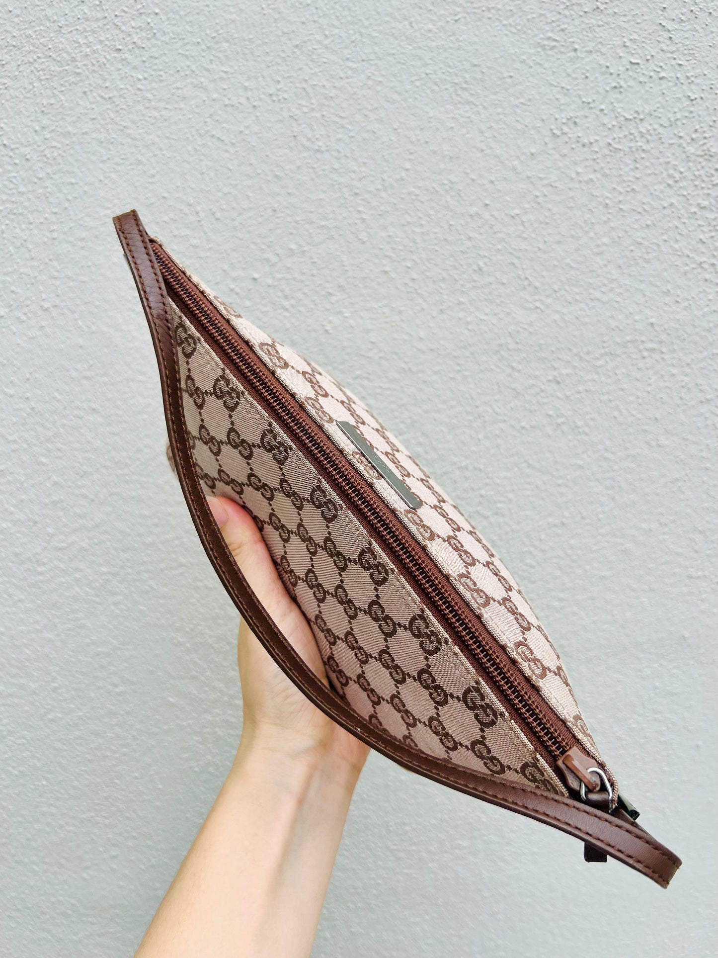 Pre-loved Gucci vintage GG Canvas Boat Baguette Bag Brown