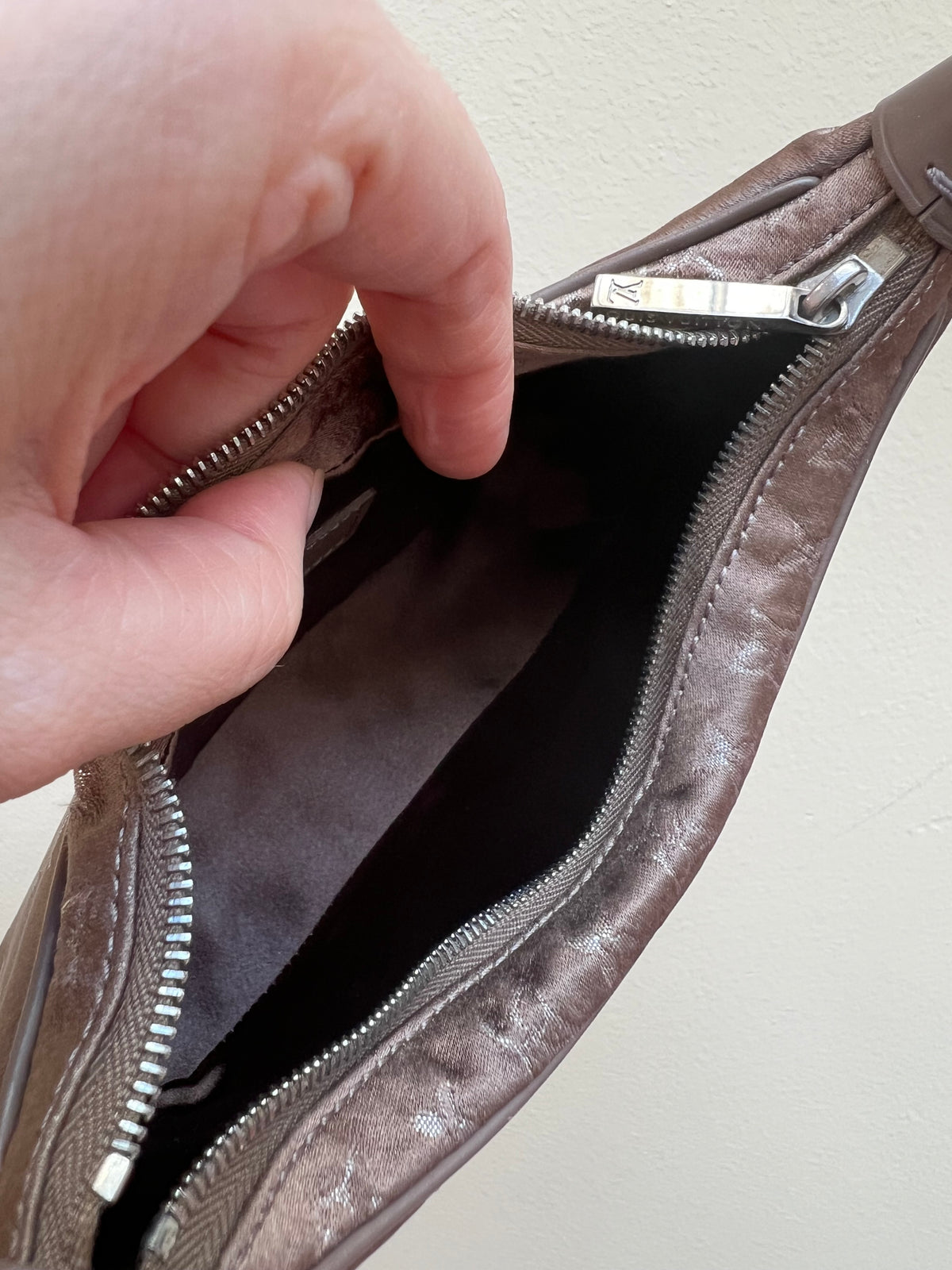 Pre-loved Louis Vuitton Mini Silk Boulogne Handbag Champagne
