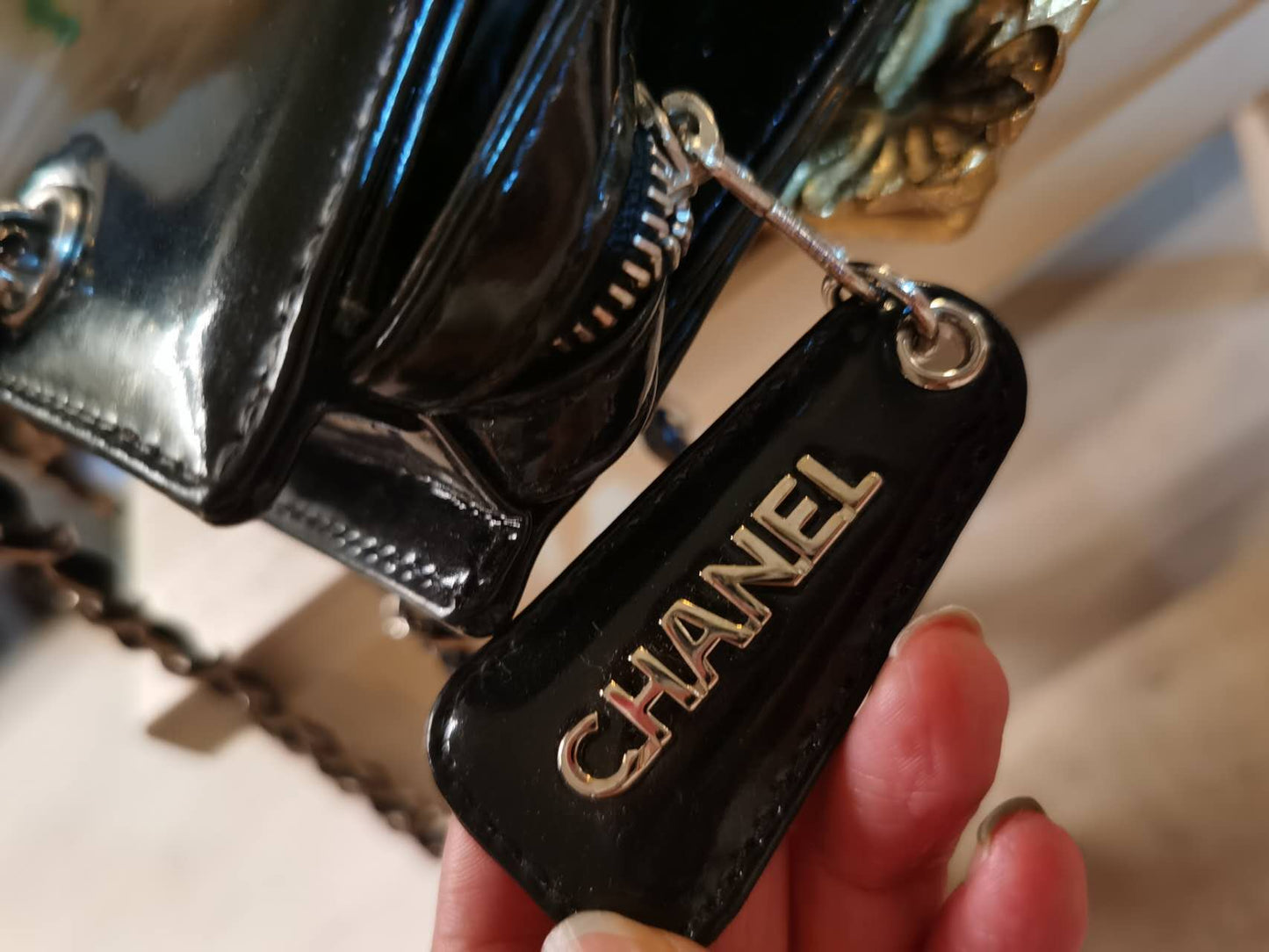 Pre-loved Chanel Vintage Black Patent Leather Shoulder Bag SHW