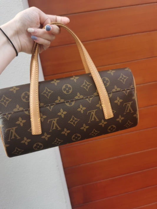 Pre-loved Louis Vuitton Vintage Baguette Handbag Monogram