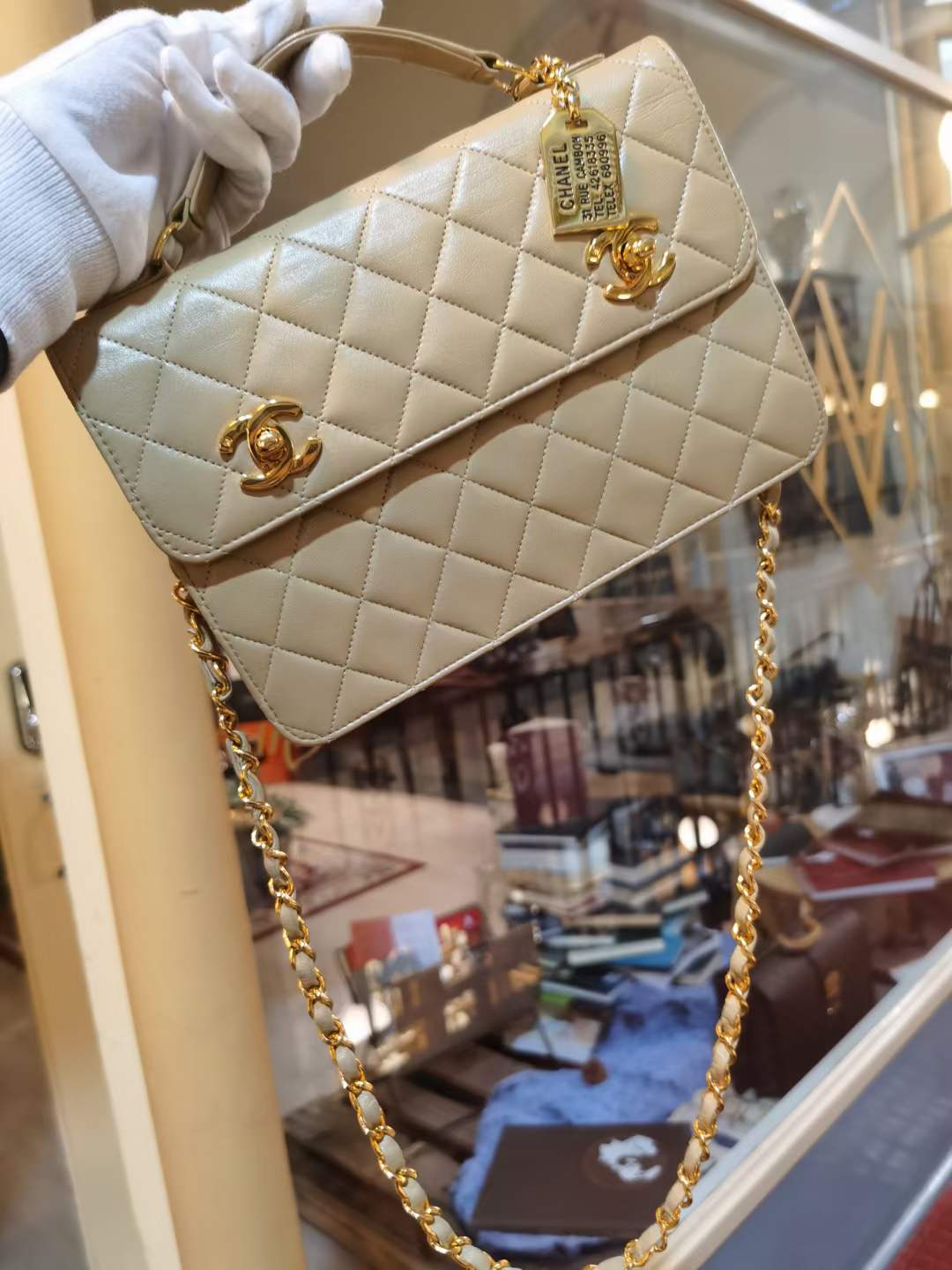 Pre-loved Chanel Vintage CC Diamond-quilted Lambskin Crossbody Bag