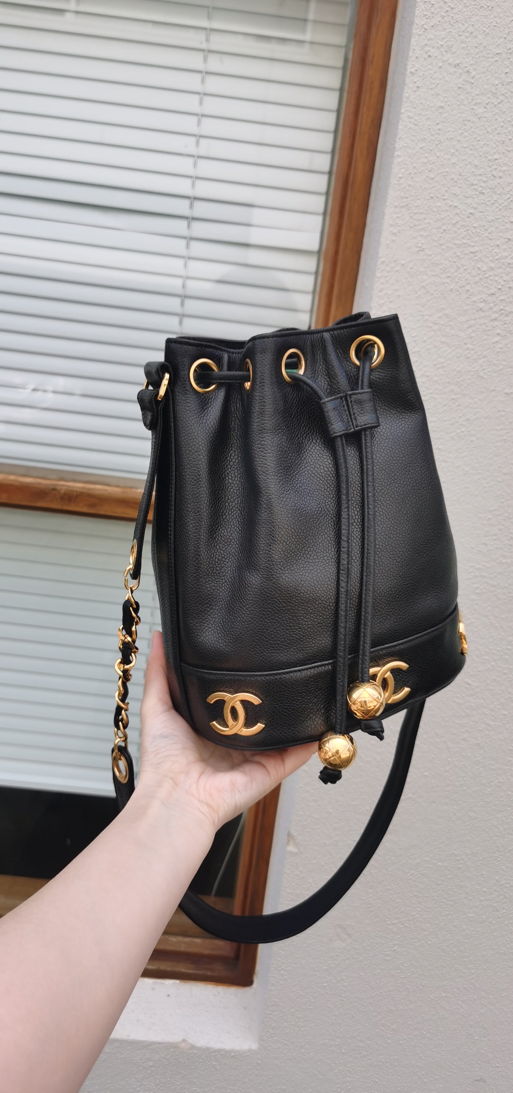 Chanel 1992 Vintage Medium Drawstring Bucket Bag Black Lambskin