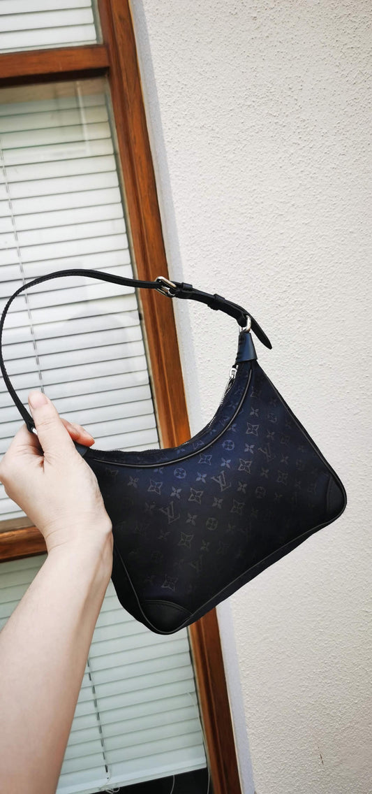 Pre-loved Louis Vuitton Mini Silk Boulogne Handbag Black