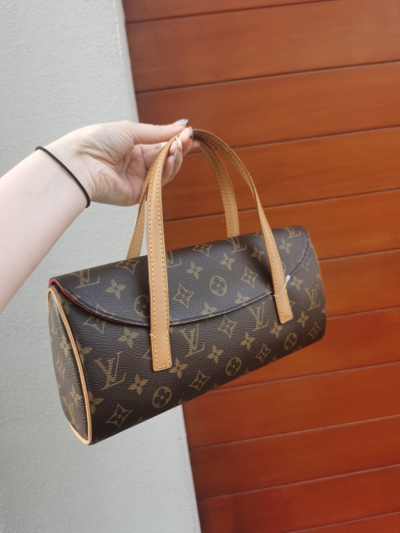 Pre-loved Louis Vuitton Vintage Baguette Handbag Monogram