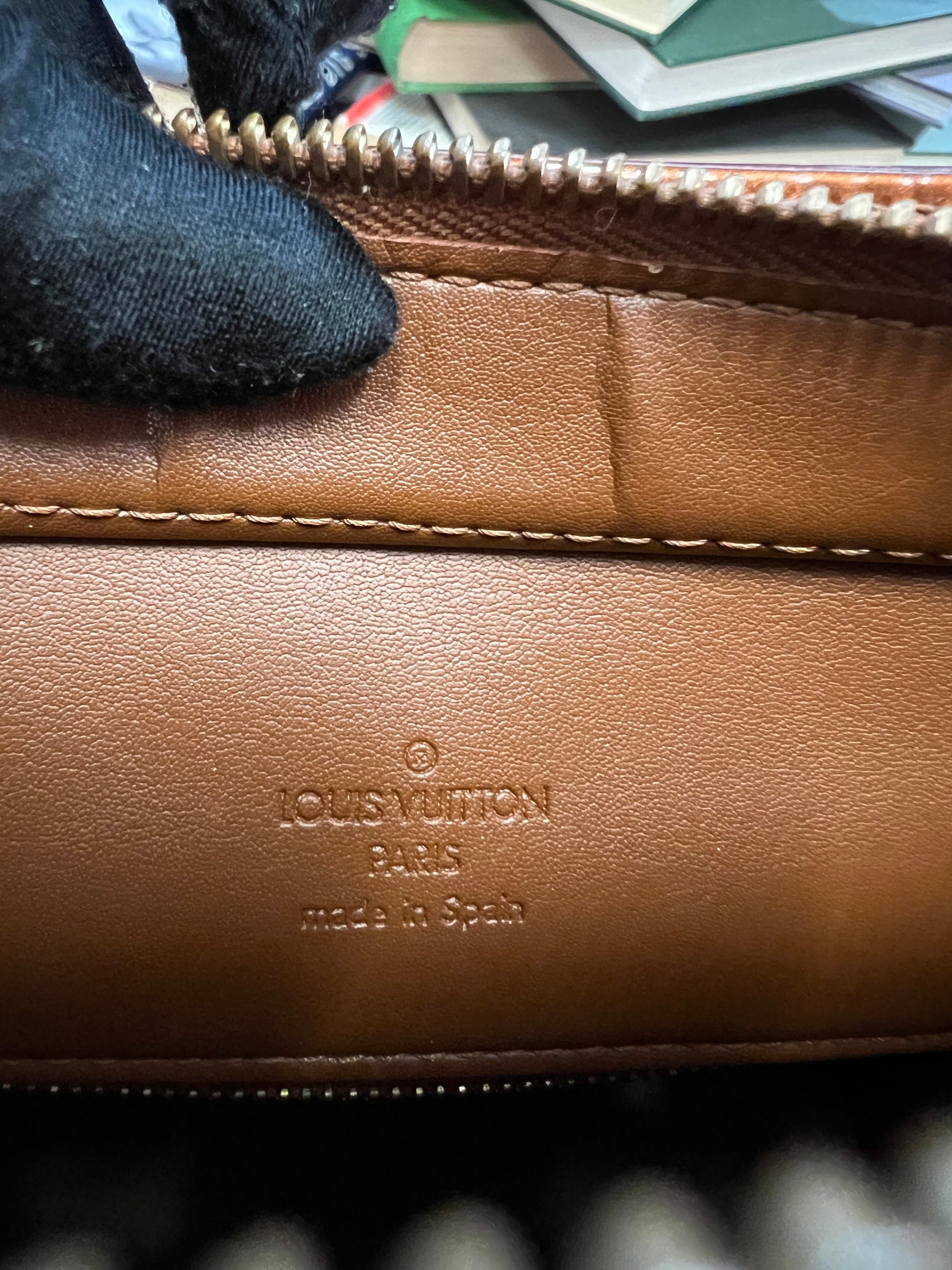 Pre-loved Louis Vuitton Vintage Houston Patent Leather Handbag