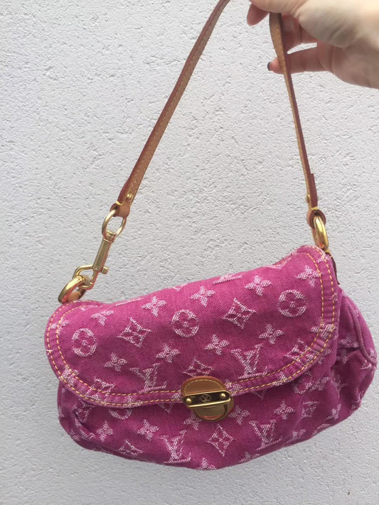 Pre-loved Louis Vuitton Vintage Pink Monogram Denim Mini Pleaty