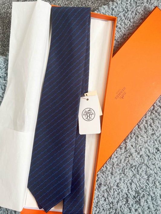 Pre-loved Hermès Silk Tie For Man