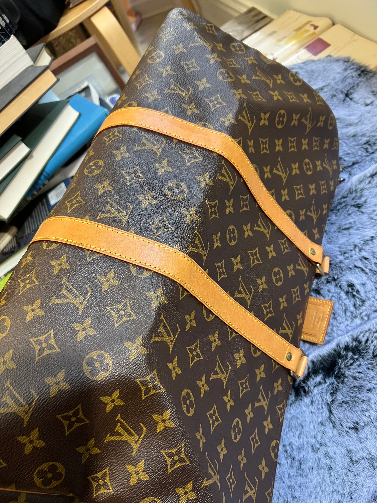 Pre-loved  Louis Vuitton Keepall Bandoulière 50 Travel Bag Monogram