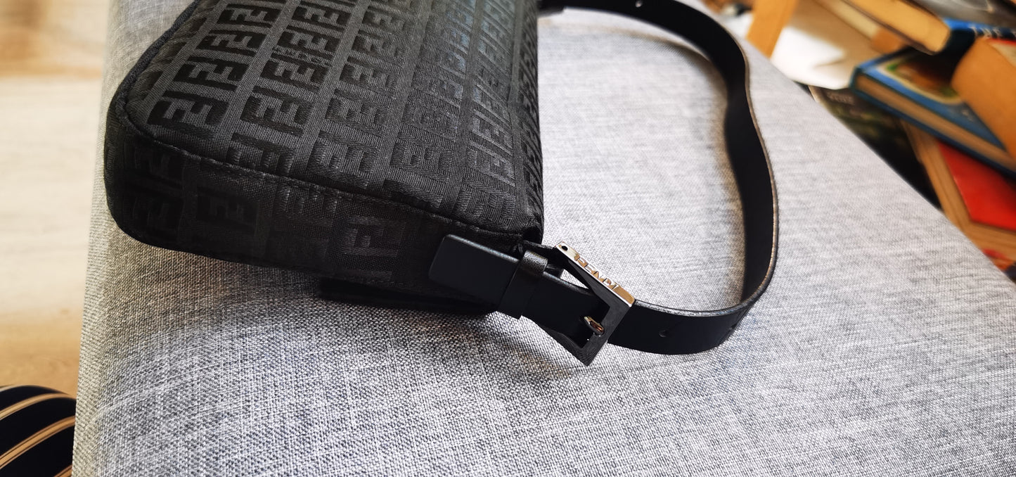 Pre-loved Fendi Vintage  Baguette Handbag Black