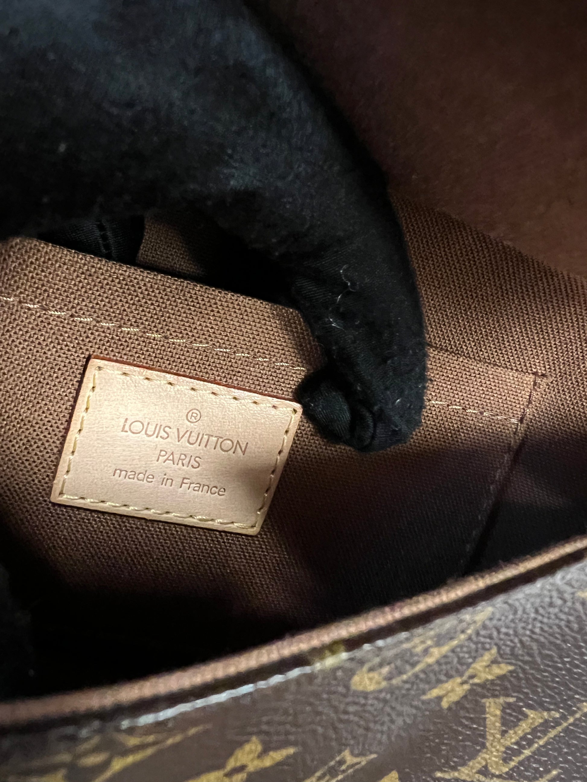 LOUIS VUITTON Marelle Monogram Canvas lined Buckle Bum Fanny Pack Waist Bag  Brown Leather ref.626359 - Joli Closet
