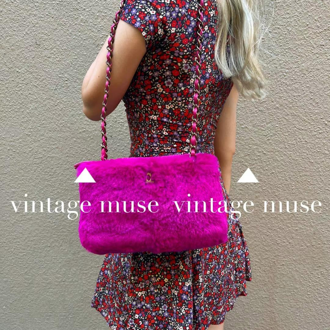 Pre-loved Chanel Fuchsia Pink Rabbit Fur Chain Shoulder Bag